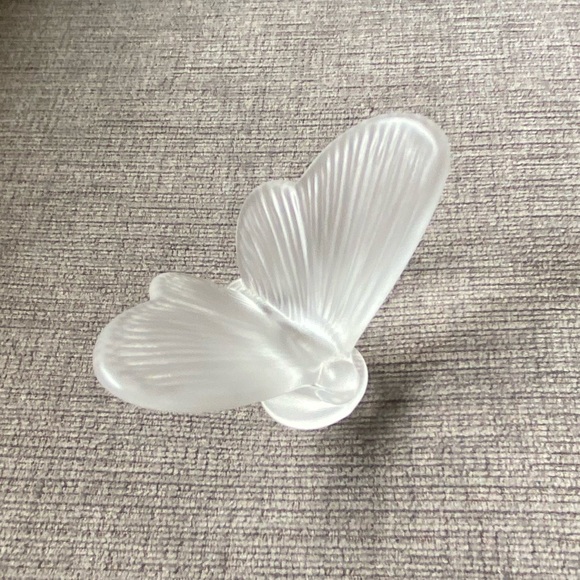 Cristal Sevres France Frosted Butterfly Figurine